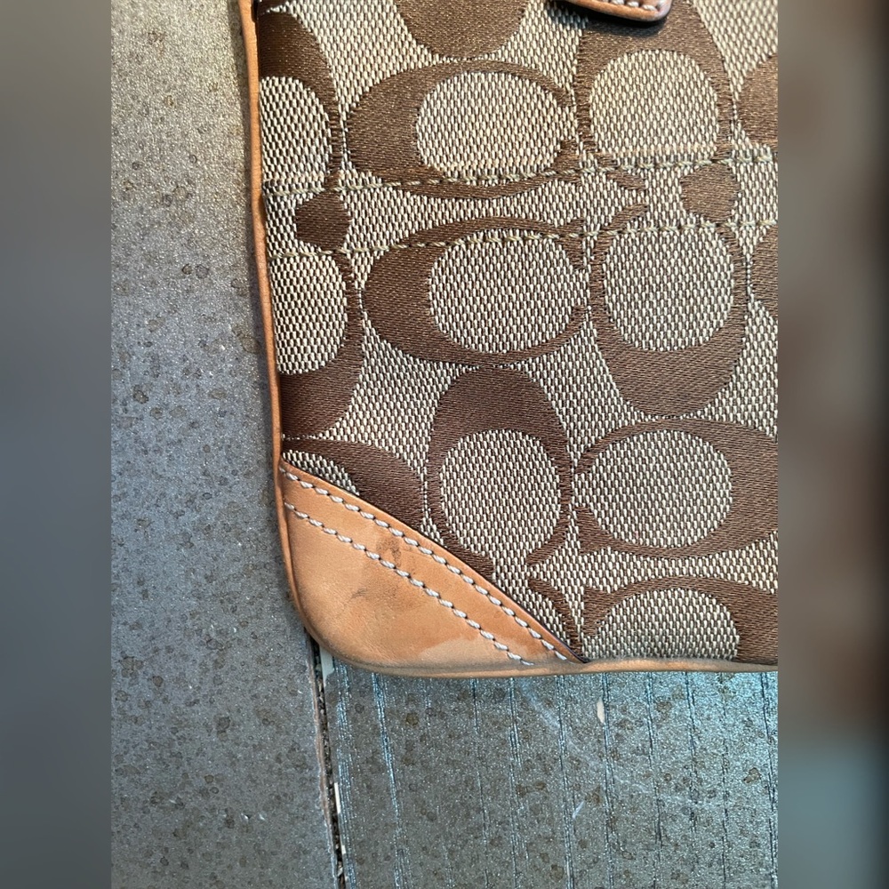 Authentic Coach Signature Print mini bag - Picture 3 of 6